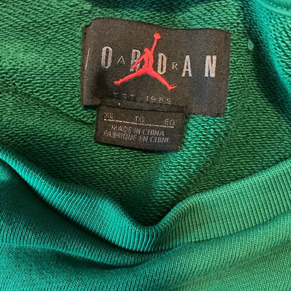 Jordan Air men’s SZ XL Green and Black sweatshirt with wings Design - Picture 6 of 7